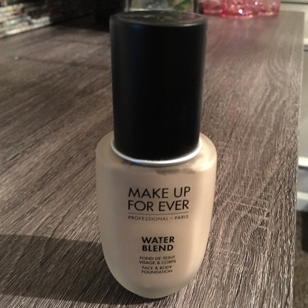 Make Up For Ever Water Blend Foundation